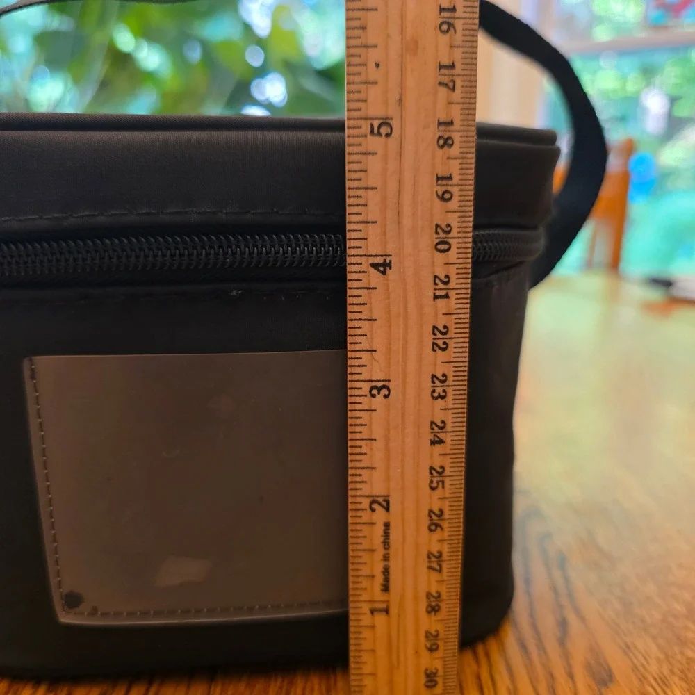 Medela Breast Milk Cooler Bag Black Insulated Zip Case with Handle Shower Gift